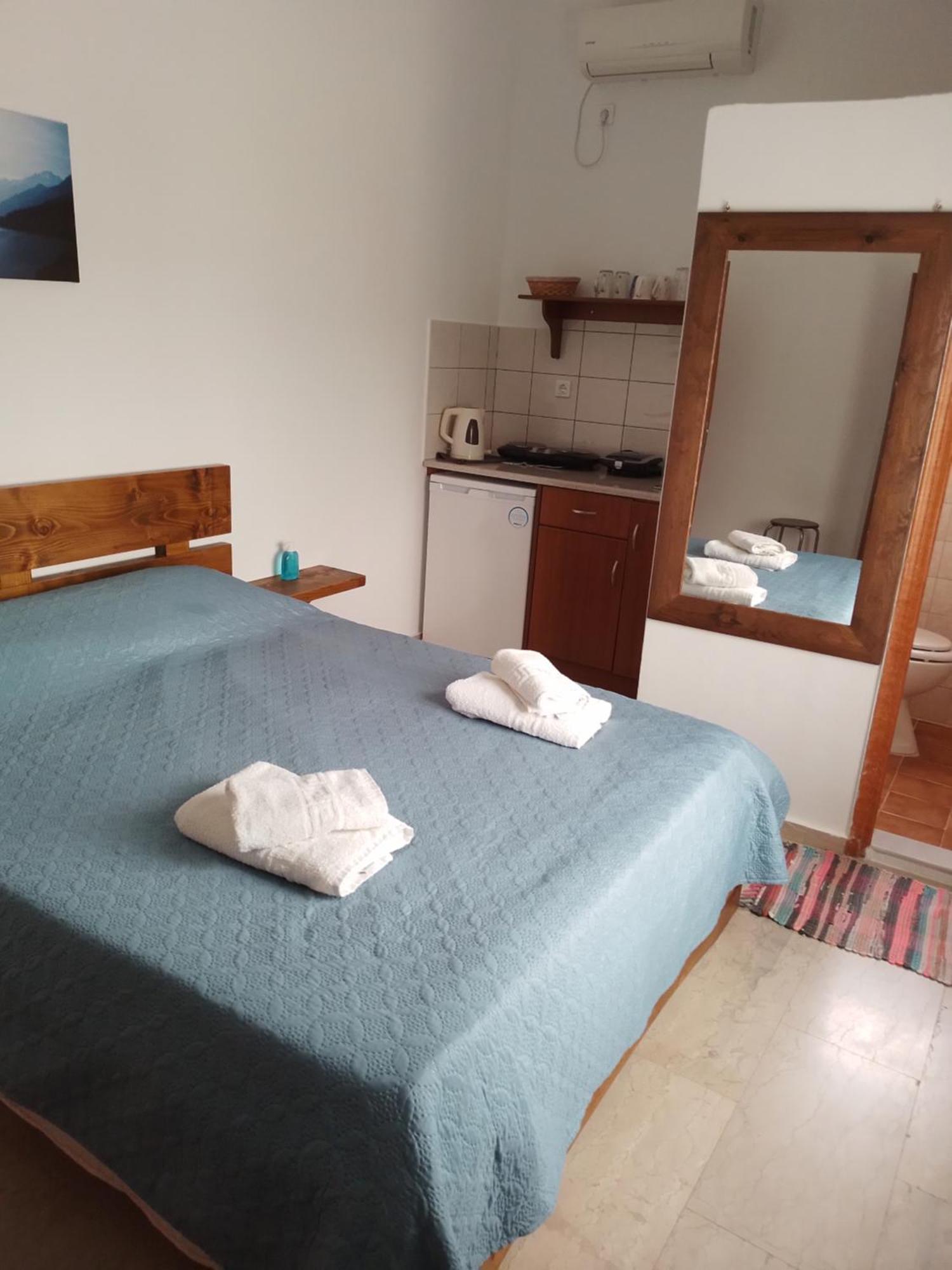 Manolakis Pizanias Apartment Emborios Luaran gambar